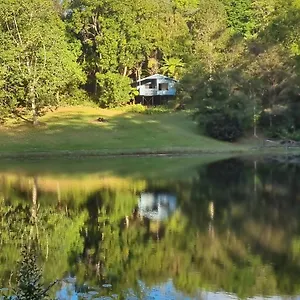 https://montville-country-cabins.queenslandhotels.net